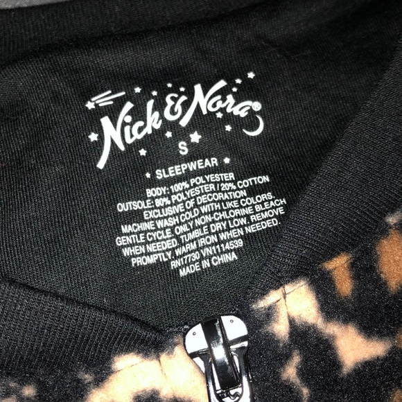 like new cheetah onesie! - Picture 4 of 5